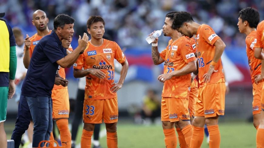 El fútbol que siente la ola de calor en Japón

